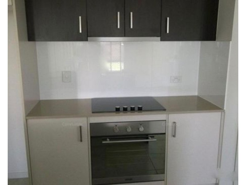 2 / 9 King John Drive, Caboolture QLD 4510