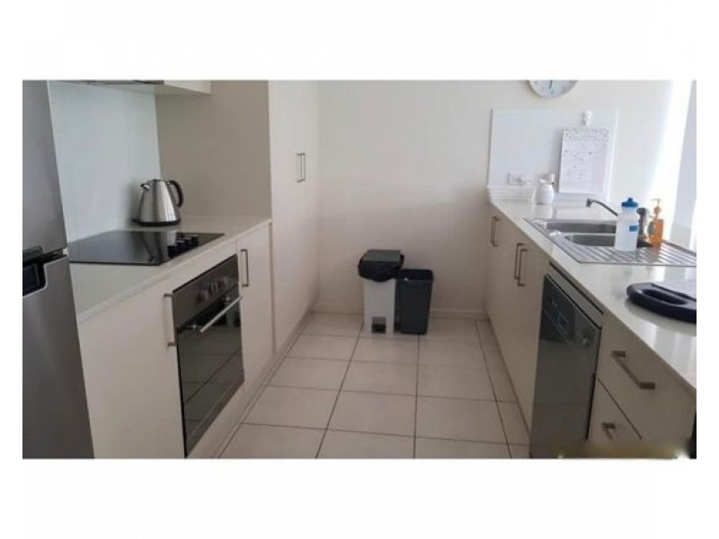 2 / 9 King John Drive, Caboolture QLD 4510