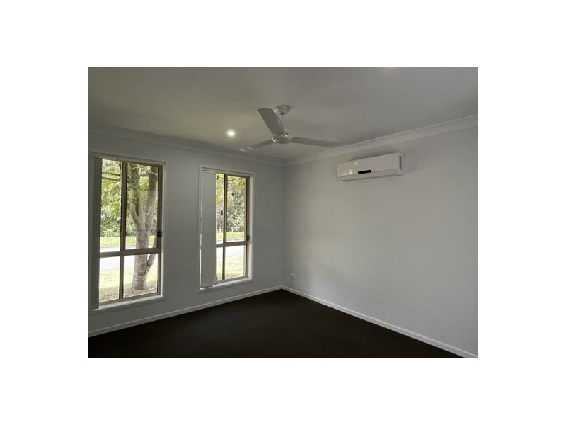 1 / 9 King John Drive, Caboolture QLD 4510