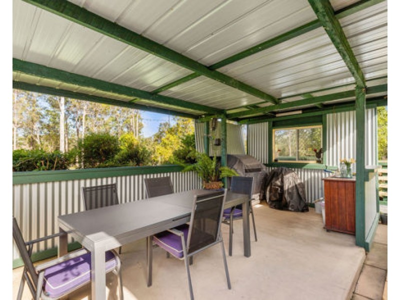 68 Kauri Ct, Woodford QLD 4514
