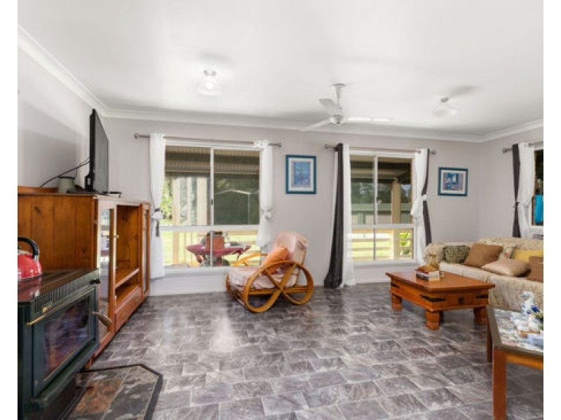 68 Kauri Ct, Woodford QLD 4514