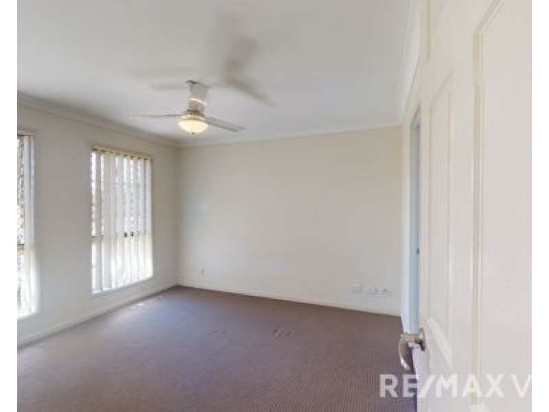 38 Renmark Crescent, Caboolture South QLD 4510