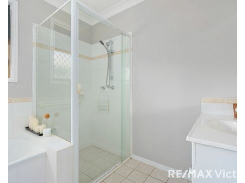 16 Sturt Street, Morayfield QLD 4506