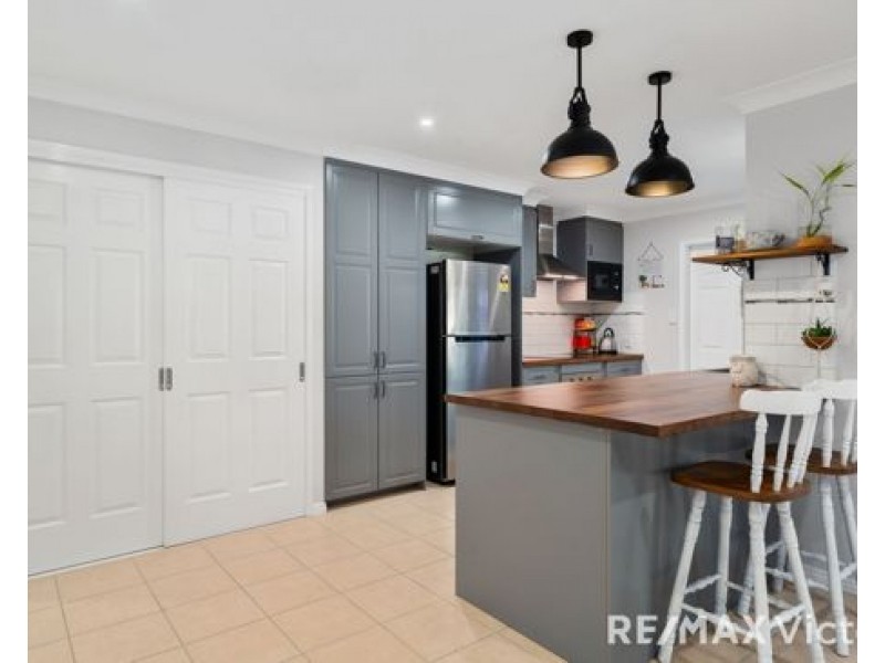 16 Sturt Street, Morayfield QLD 4506