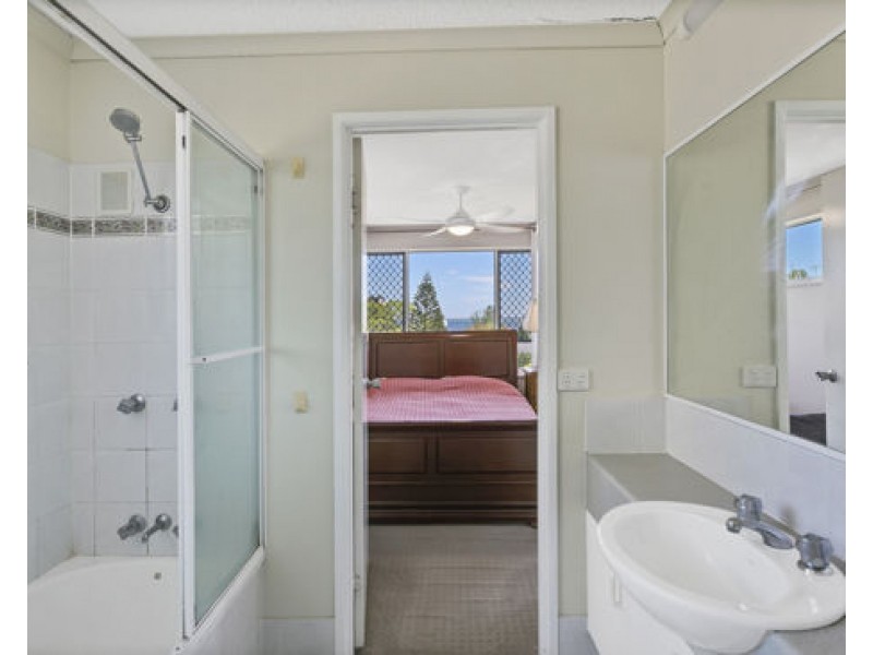 11/33 Burgess St, Kings Beach QLD 4551