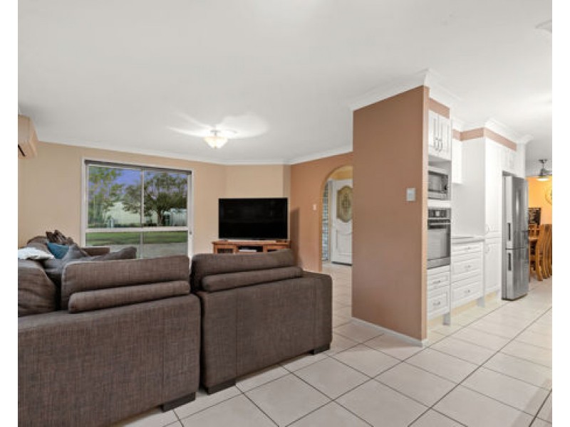 143 Thornbill Drive, Upper Caboolture QLD 4510