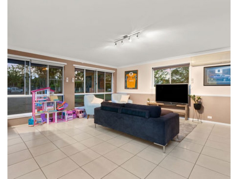 143 Thornbill Drive, Upper Caboolture QLD 4510