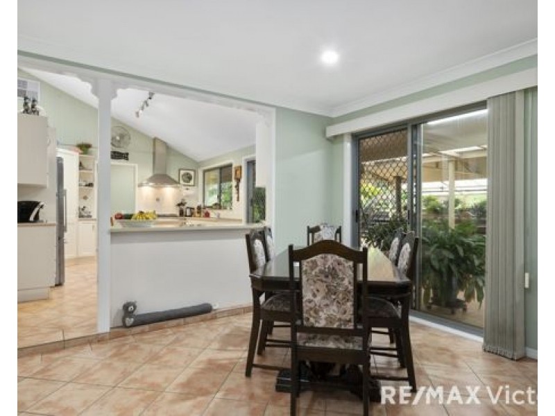 82 Collins Street, Moorina QLD 4506