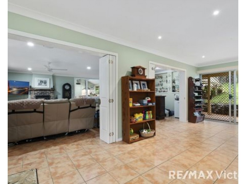 82 Collins Street, Moorina QLD 4506