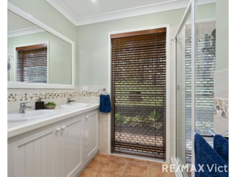 82 Collins Street, Moorina QLD 4506