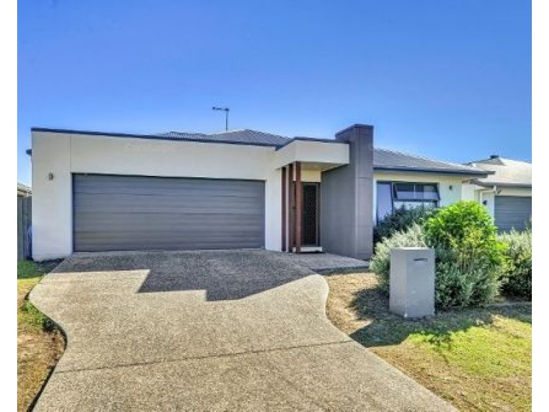 4 Rosewood Street, Caboolture South QLD 4510