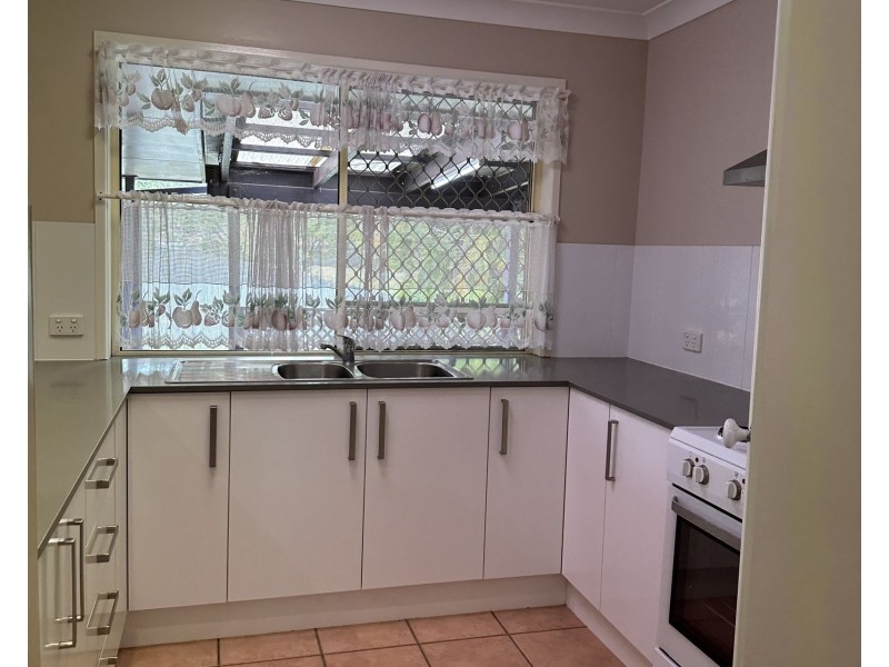 15 Cresta Court, Morayfield QLD 4506
