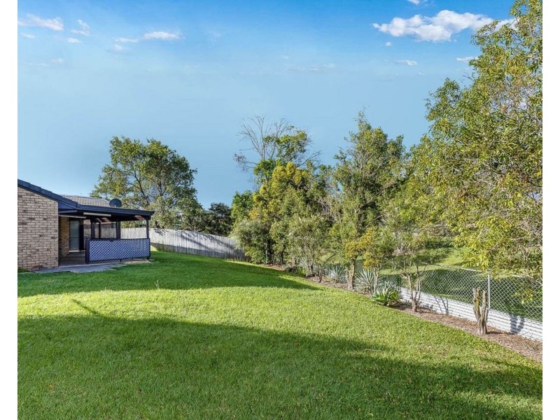 15 Cresta Court, Morayfield QLD 4506