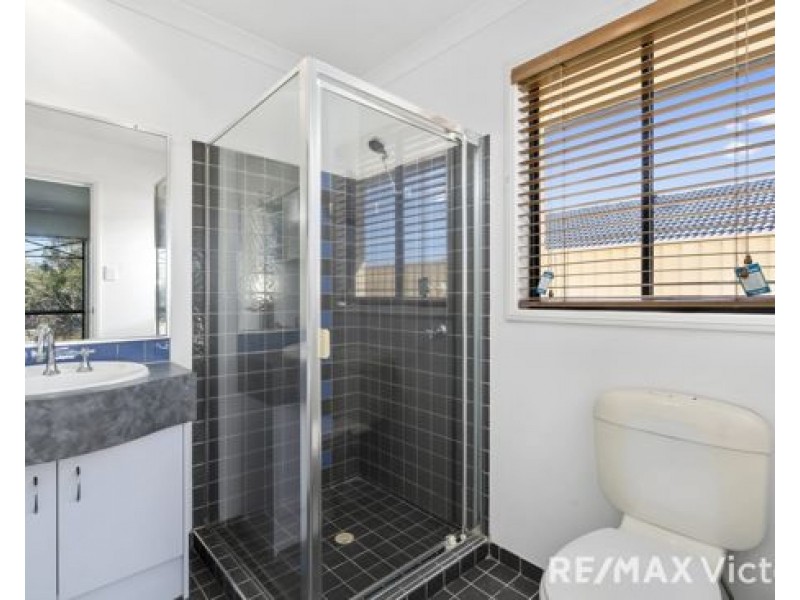 12 Avoca Esplanade, Sandstone Point QLD 4511