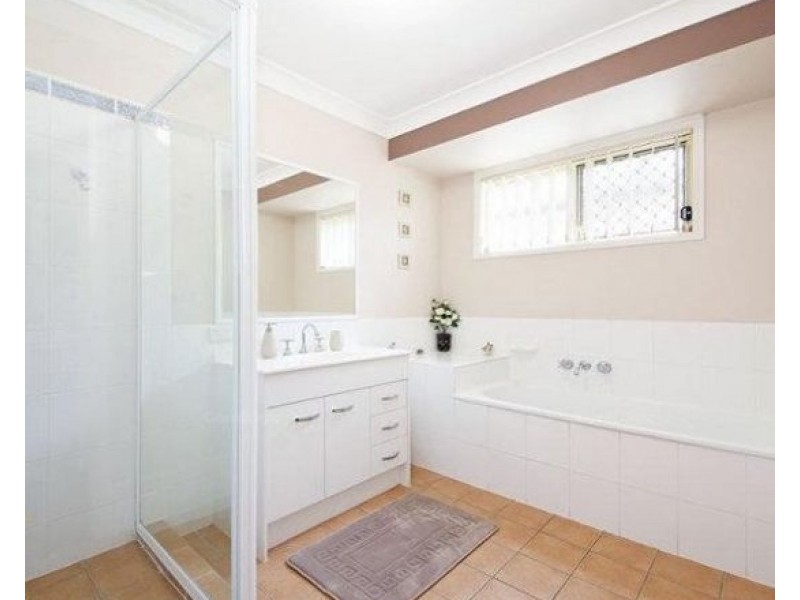 18 Murraya Drive, Morayfield QLD 4506