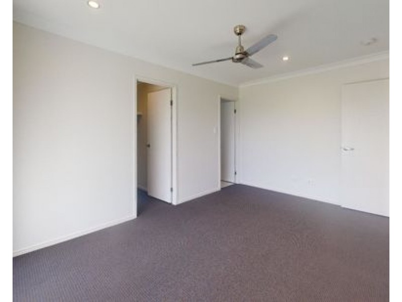 9 Feather Court, Morayfield QLD 4506