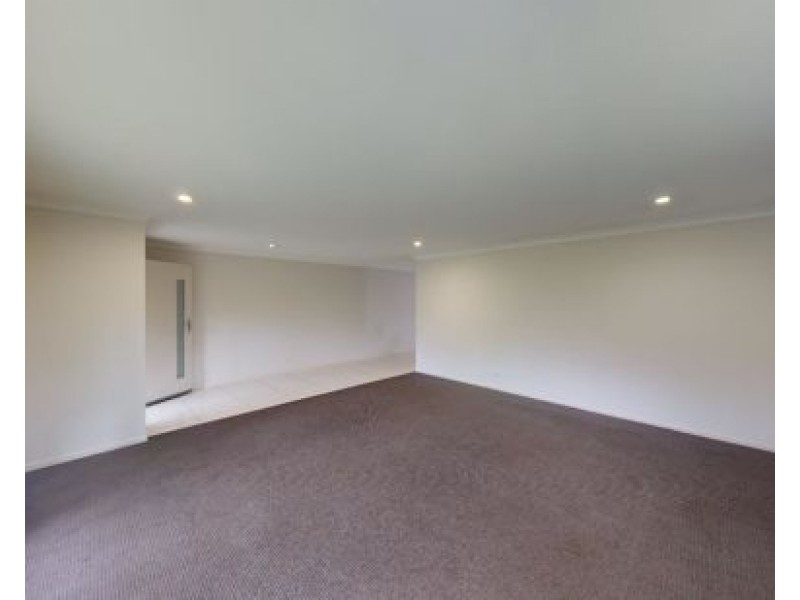 7-9 Mayes Circuit, Caboolture QLD 4510