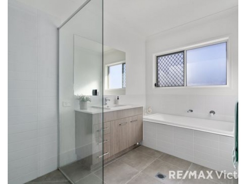 6 Peakview Drive, Caboolture QLD 4510