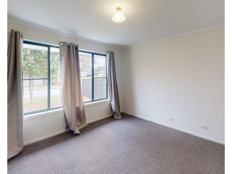 15 Chelsea Promenade, Caboolture South QLD 4510