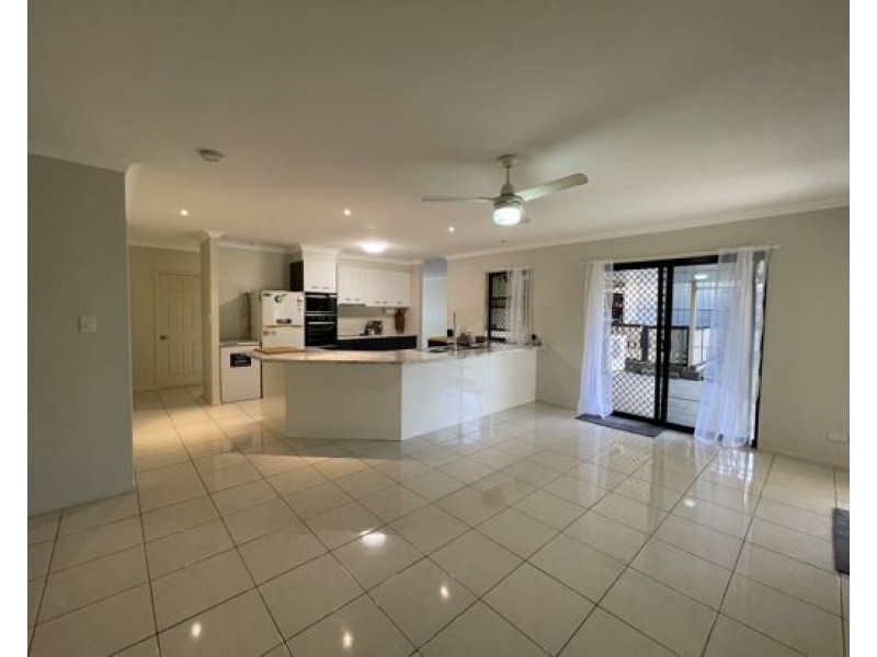 10 Penda Street, Morayfield QLD 4506