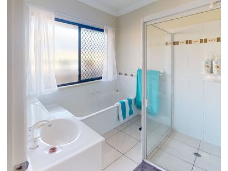 10 Penda Street, Morayfield QLD 4506