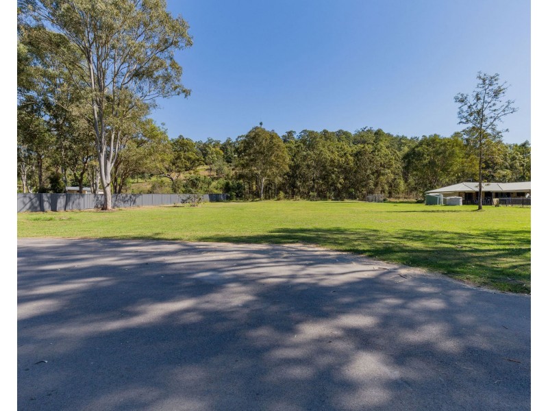 37 Hatchman Court, Elimbah QLD 4516
