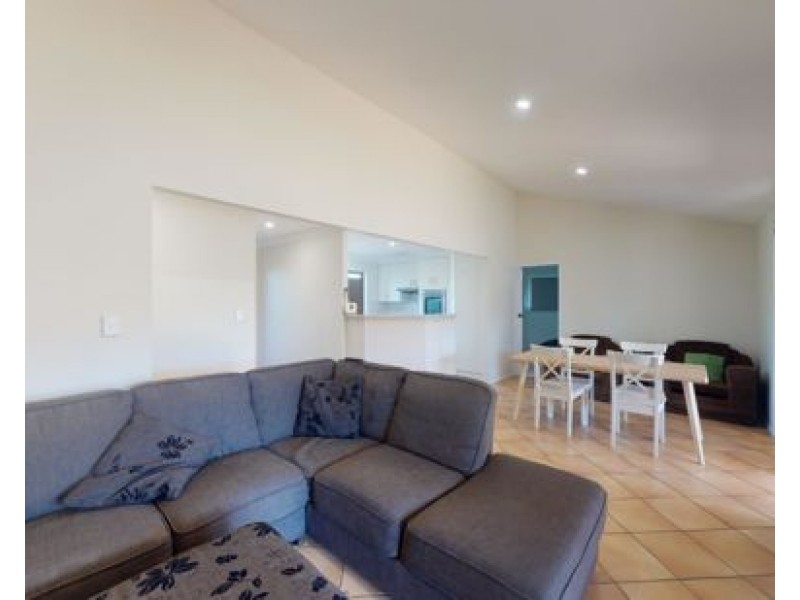 10 Blamey Court, Morayfield QLD 4506