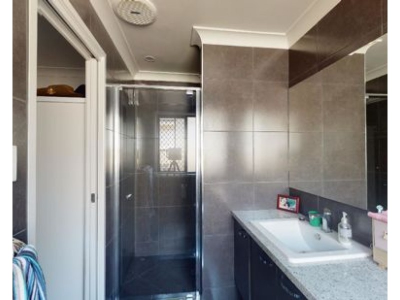 28 Broadwater Road, Morayfield QLD 4506