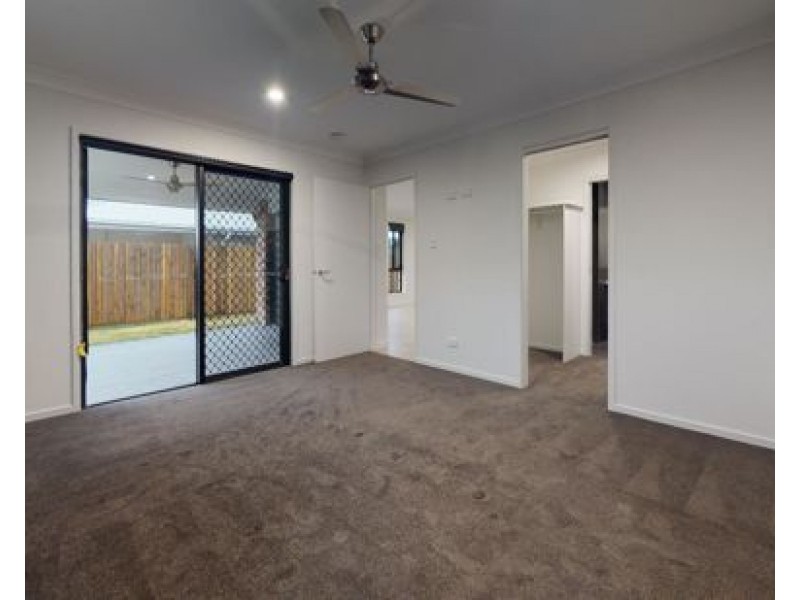 28 Broadwater Road, Morayfield QLD 4506