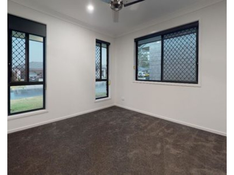 28 Broadwater Road, Morayfield QLD 4506