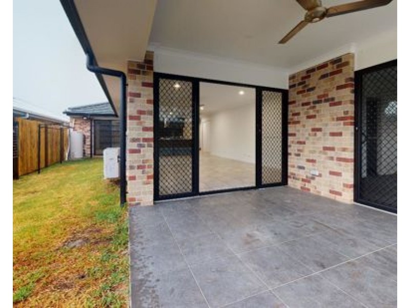 28 Broadwater Road, Morayfield QLD 4506