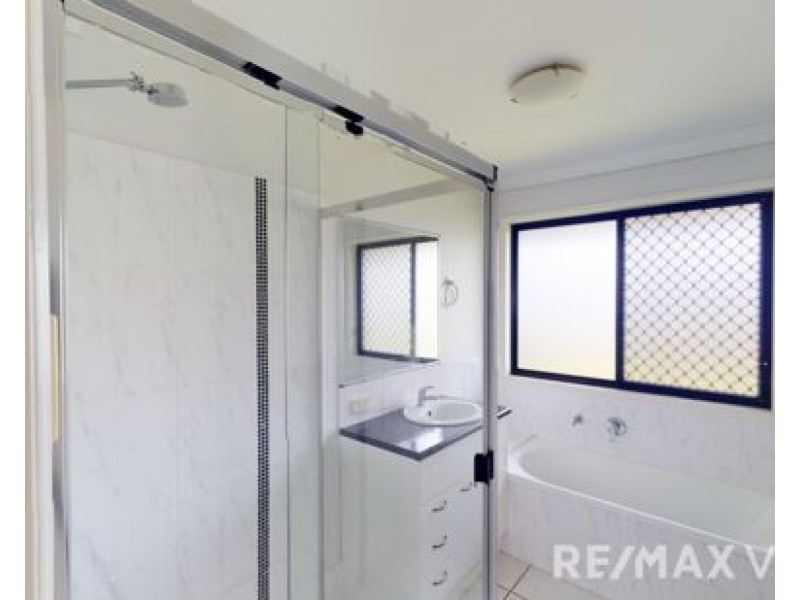 13-15 Leggett Street, Morayfield QLD 4506