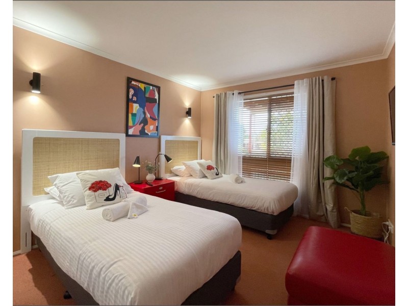 1-3 Vine Crescent, Elimbah QLD 4516