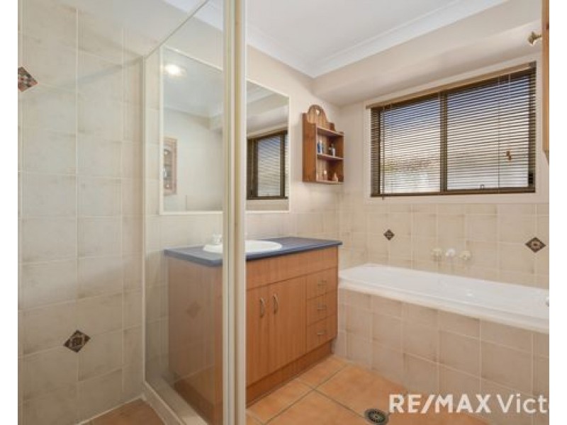 25 Cootamundra Cres, Narangba QLD 4504