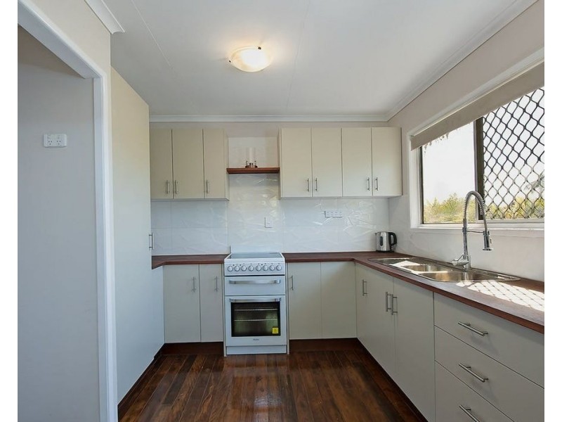 2 Bluegum Street, Kallangur QLD 4503