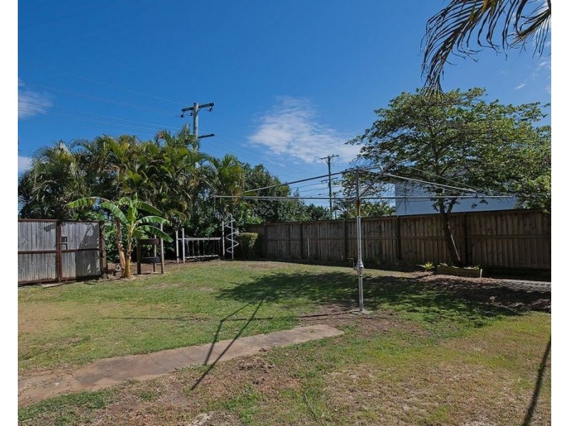 2 Bluegum Street, Kallangur QLD 4503
