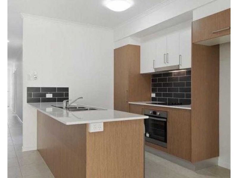 1 & 2/48 Neale Road, Morayfield QLD 4506