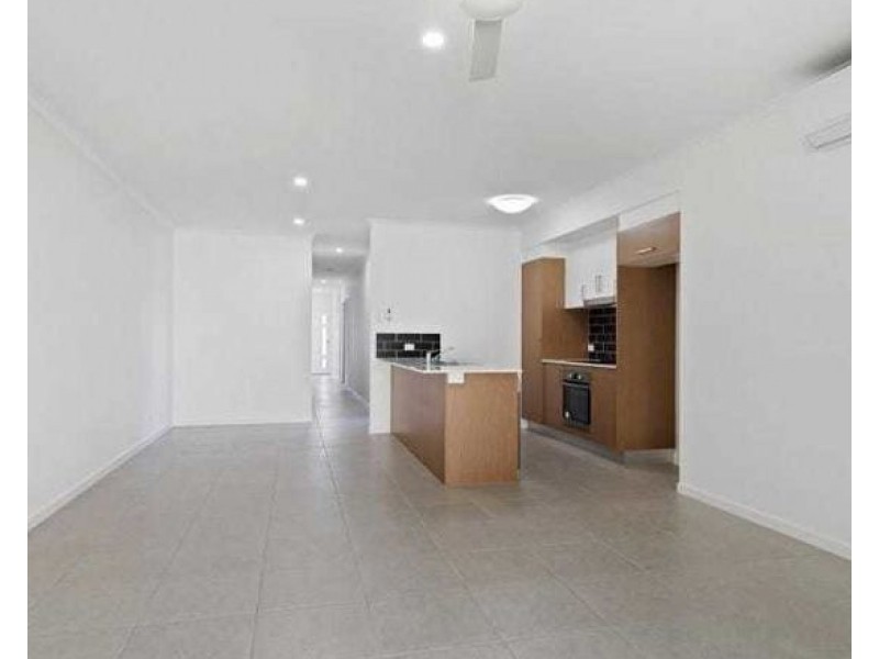 1 & 2/48 Neale Road, Morayfield QLD 4506
