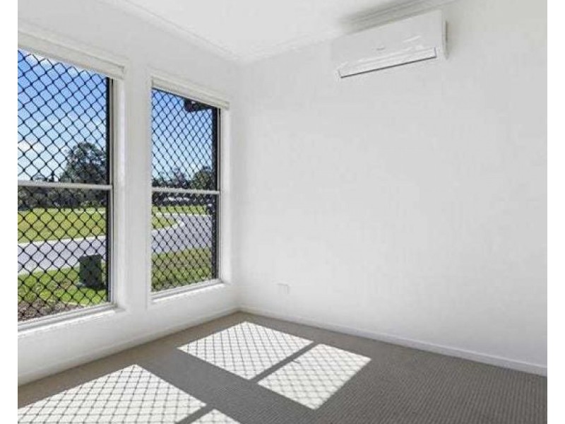 1 & 2/48 Neale Road, Morayfield QLD 4506