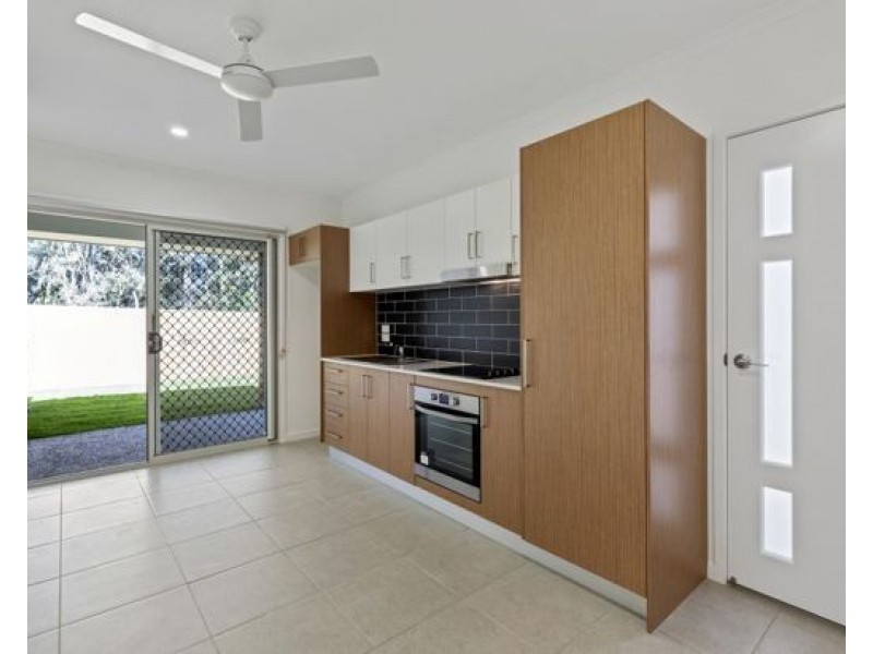 1 & 2/48 Neale Road, Morayfield QLD 4506