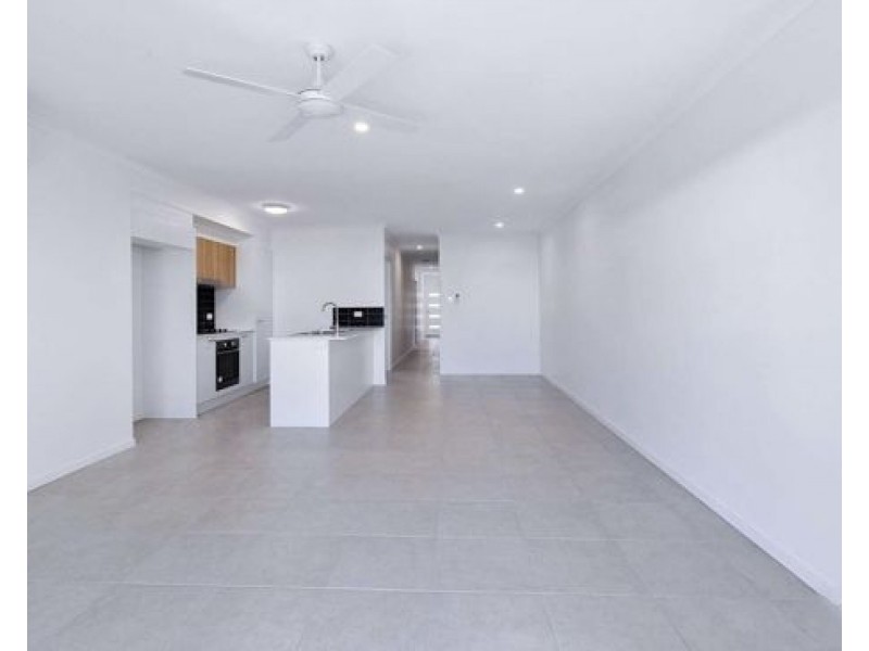 1 & 2/16 Proteus Street, Burpengary QLD 4505