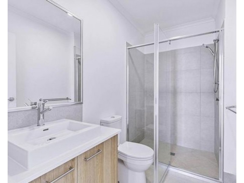 1 & 2/16 Proteus Street, Burpengary QLD 4505
