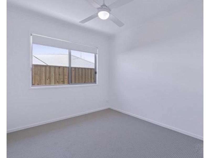 1 & 2/16 Proteus Street, Burpengary QLD 4505