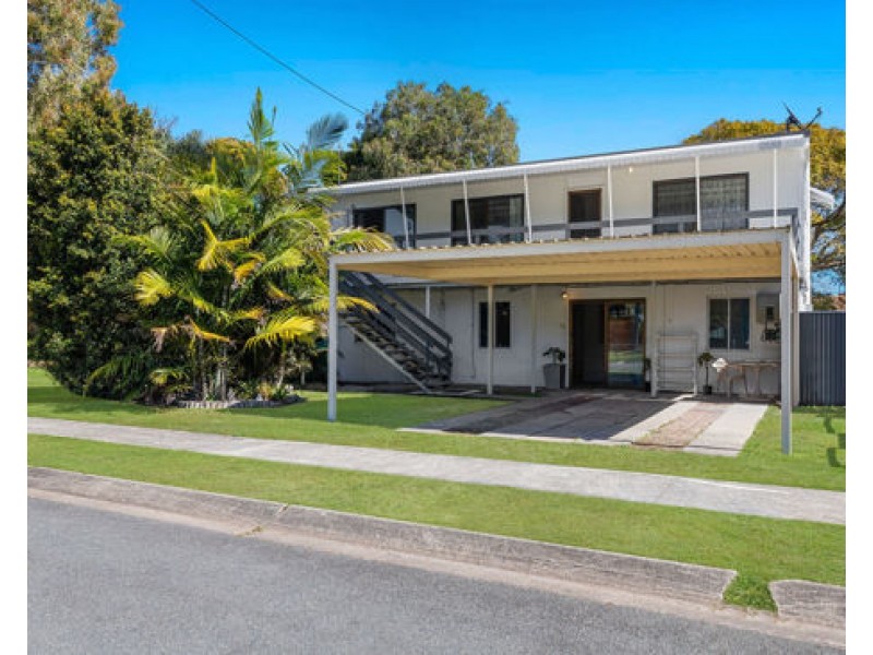 43 Patrick Street, Beachmere QLD 4510