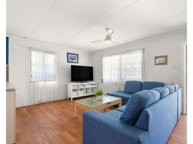 43 Patrick Street, Beachmere QLD 4510