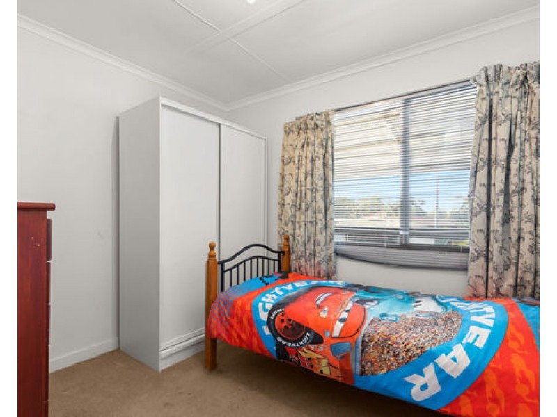 43 Patrick Street, Beachmere QLD 4510