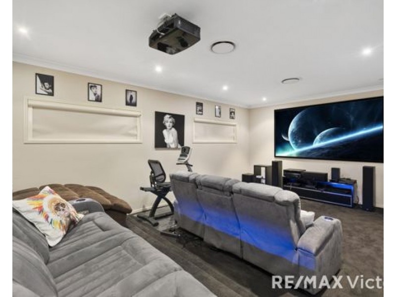 20 Hinchinbrook Court, Burpengary QLD 4505