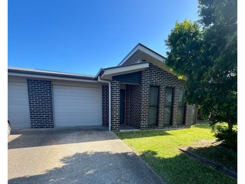 2/9 Nandina Court, Morayfield QLD 4506