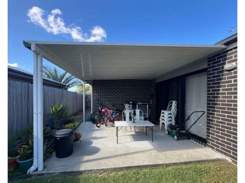 2/9 Nandina Court, Morayfield QLD 4506