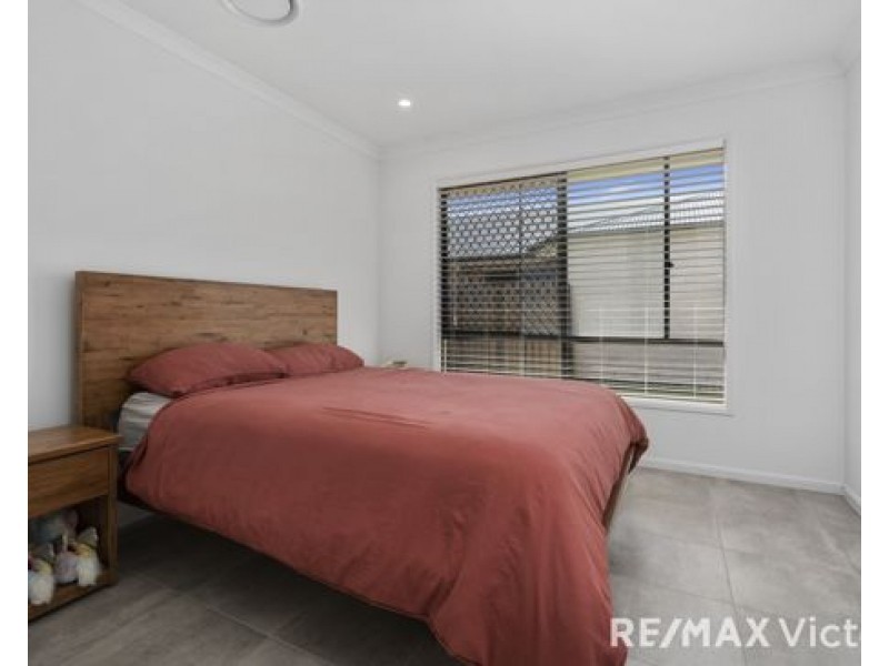 2 Ben Crescent, Caboolture South QLD 4510